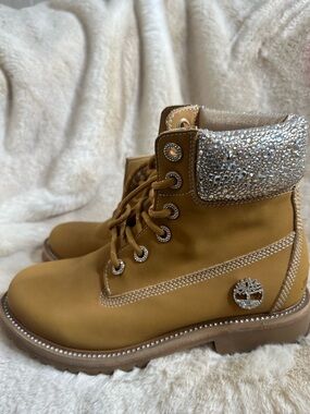 Timberland Wheat Lace Up Boots with Rhinestone Collar